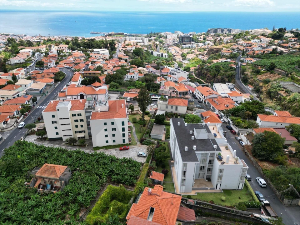 Apartamento T2 para Arrendamento em Funchal (São Pedro) Foto 5
