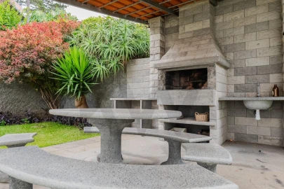 Apartamento T2 para Arrendamento em Funchal (São Pedro)