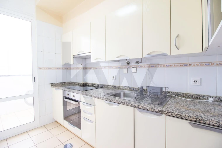 Apartamento T2 para Arrendamento em Funchal (São Pedro) Foto 15
