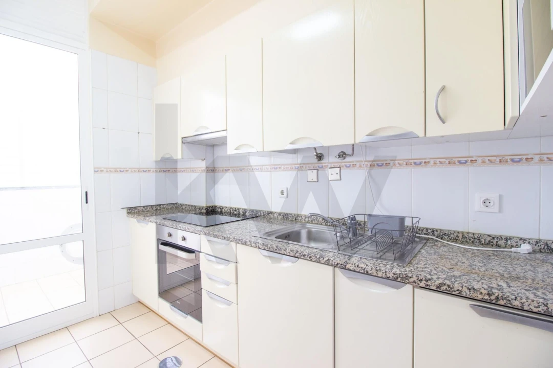 Apartamento T2 para Arrendamento em Funchal (São Pedro) Foto 15