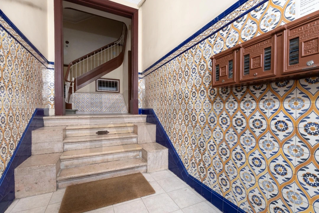 Apartamento T2 para Arrendamento em Penha de França Foto 4