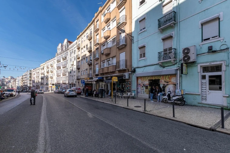 Apartamento T2 para Arrendamento em Penha de França Foto 2