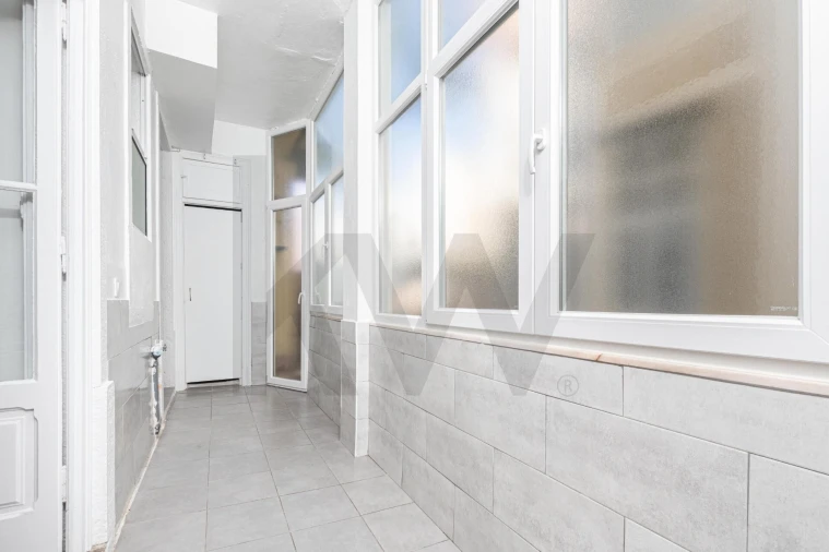 Apartamento T2 para Arrendamento em Penha de França Foto 10
