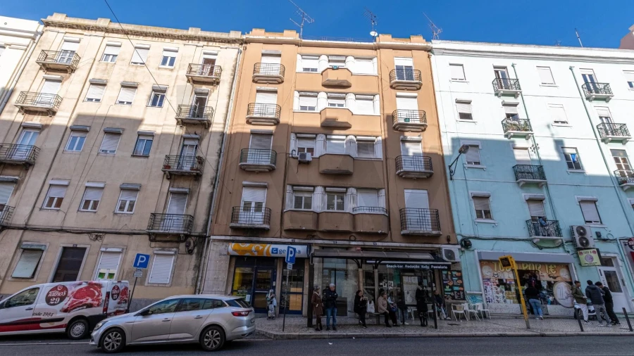 Apartamento T2 para Arrendamento em Penha de França