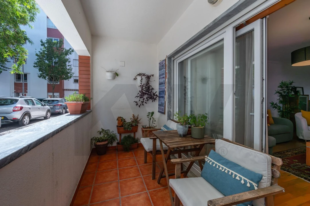 Apartamento T2 para Venda em São Domingos de Rana Foto 5