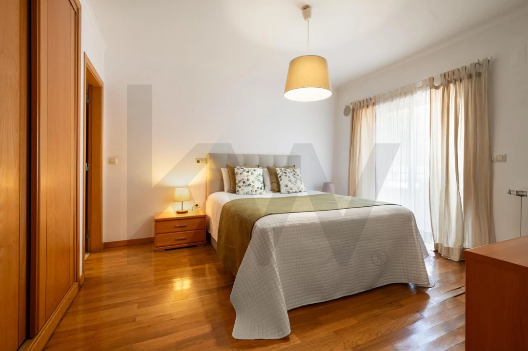 Apartamento T2 para Venda em São Domingos de Rana Foto 18