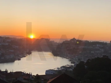 Apartamento T1 para Arrendamento em Santa Marinha e São Pedro da Afurada