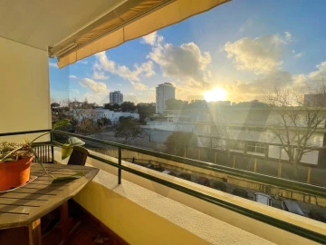 Apartamento T2 para Arrendamento em Cascais e Estoril