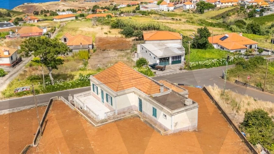 Moradia T4 para Venda em Ponta do Pargo