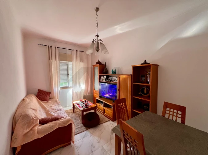 Apartamento T2 para Venda em Agualva e Mira-Sintra Foto 13