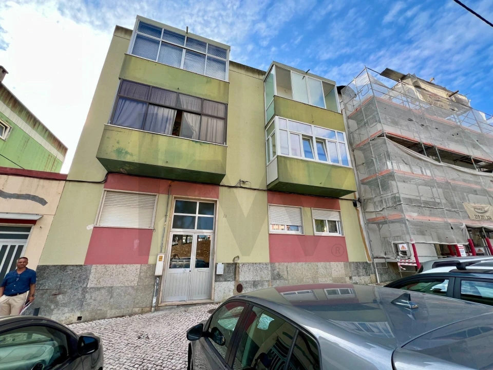 Apartamento T2 para Venda em Agualva e Mira-Sintra Foto 19