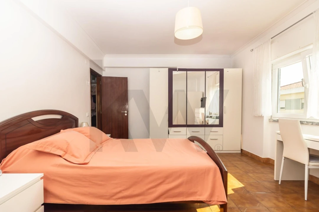 Apartamento T3 para Venda em Amora Foto 17