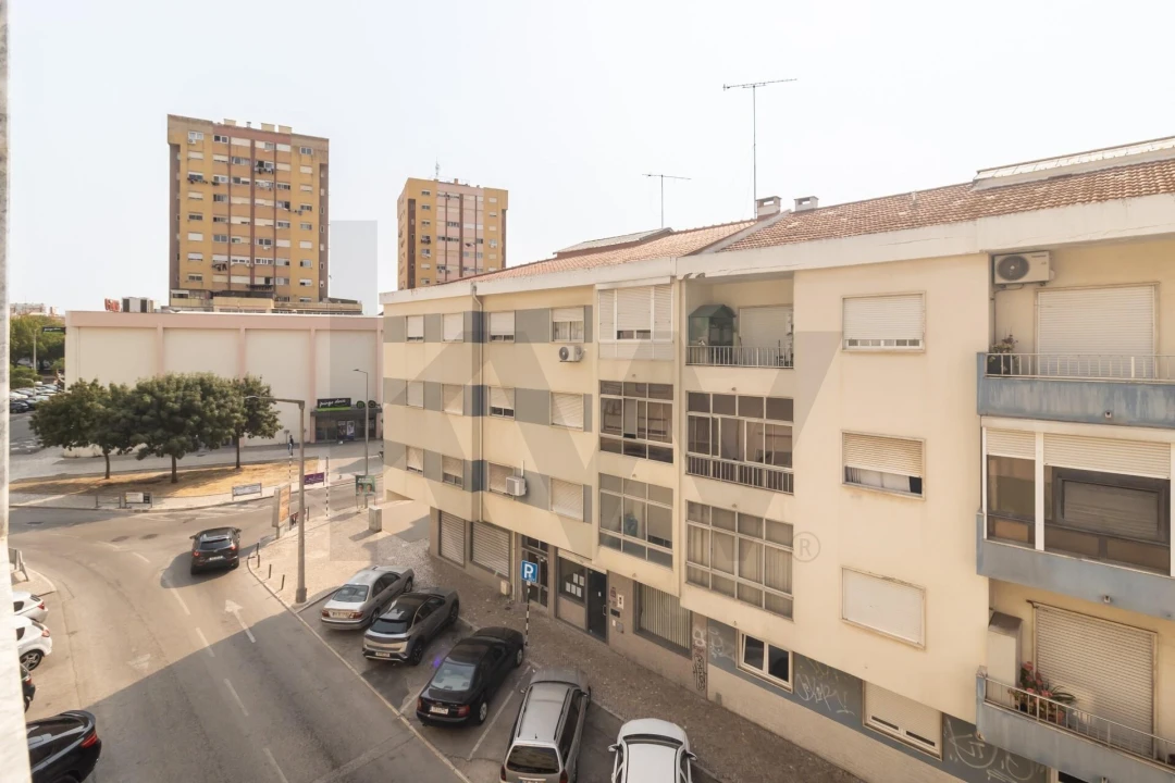 Apartamento T3 para Venda em Amora Foto 19