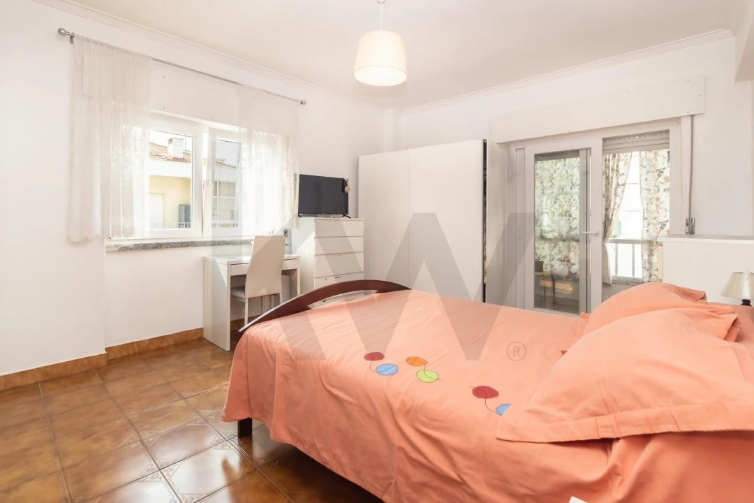 Apartamento T3 para Venda em Amora Foto 15