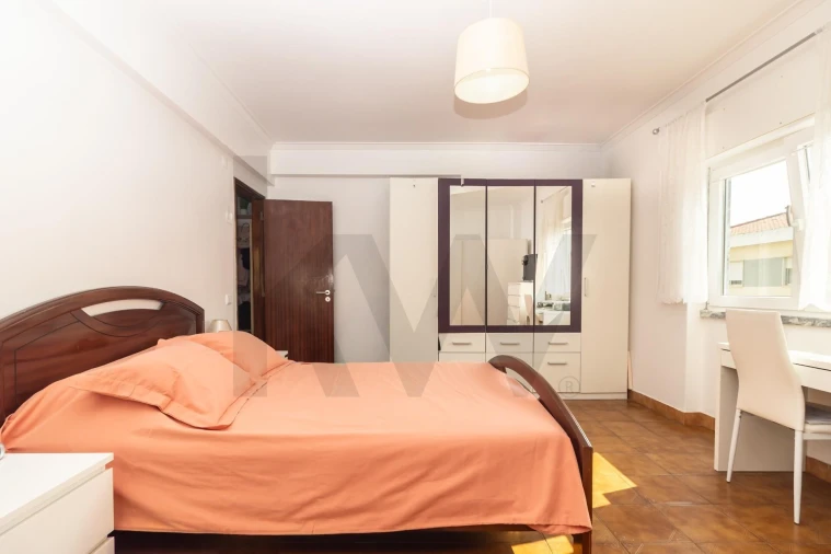Apartamento T3 para Venda em Amora Foto 17