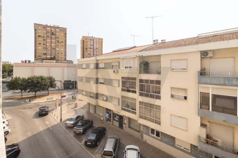 Apartamento T3 para Venda em Amora Foto 19