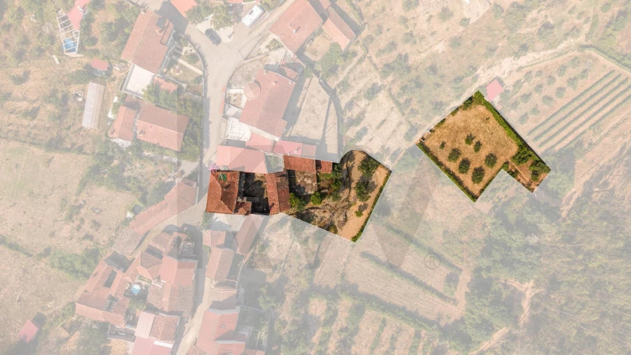Moradia T3 para Venda em Friúmes e Paradela Foto 26