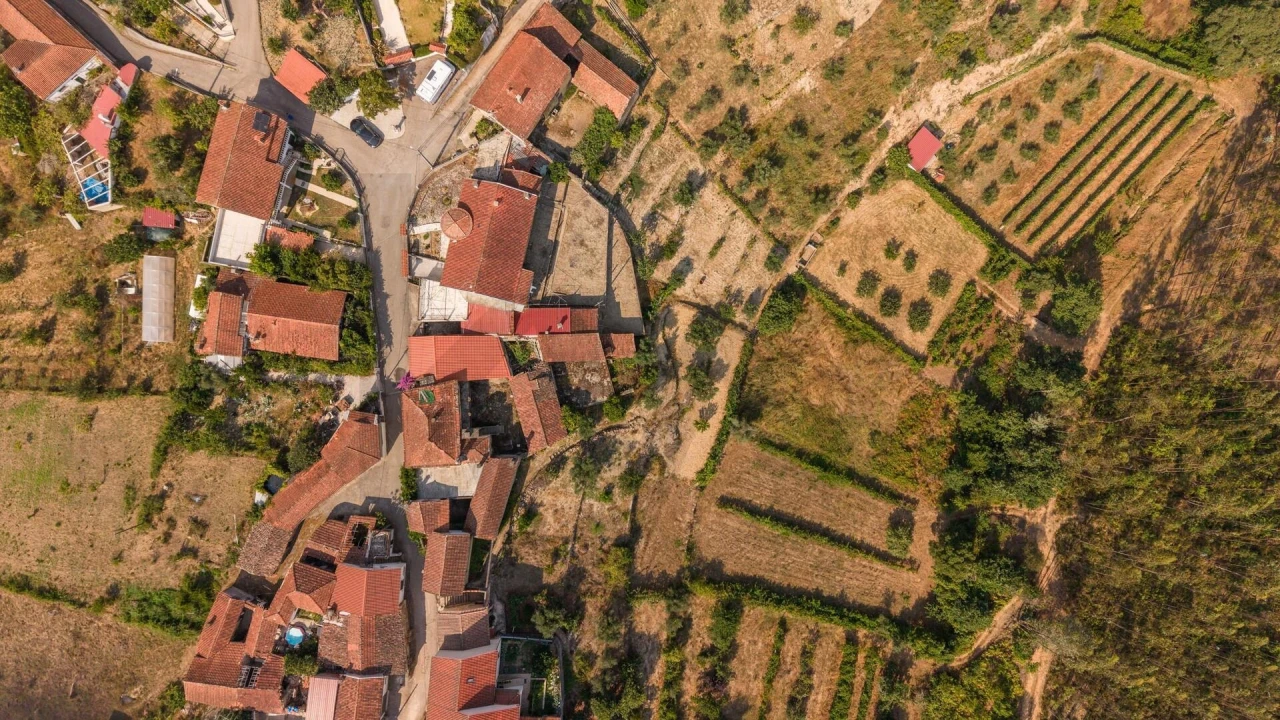 Moradia T3 para Venda em Friúmes e Paradela Foto 28