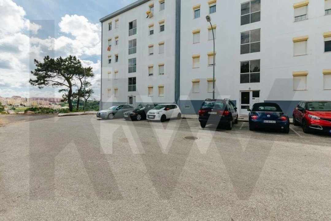 Apartamento T3 para Venda em Agualva e Mira-Sintra Foto 19