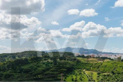 Apartamento T3 para Venda em Agualva e Mira-Sintra