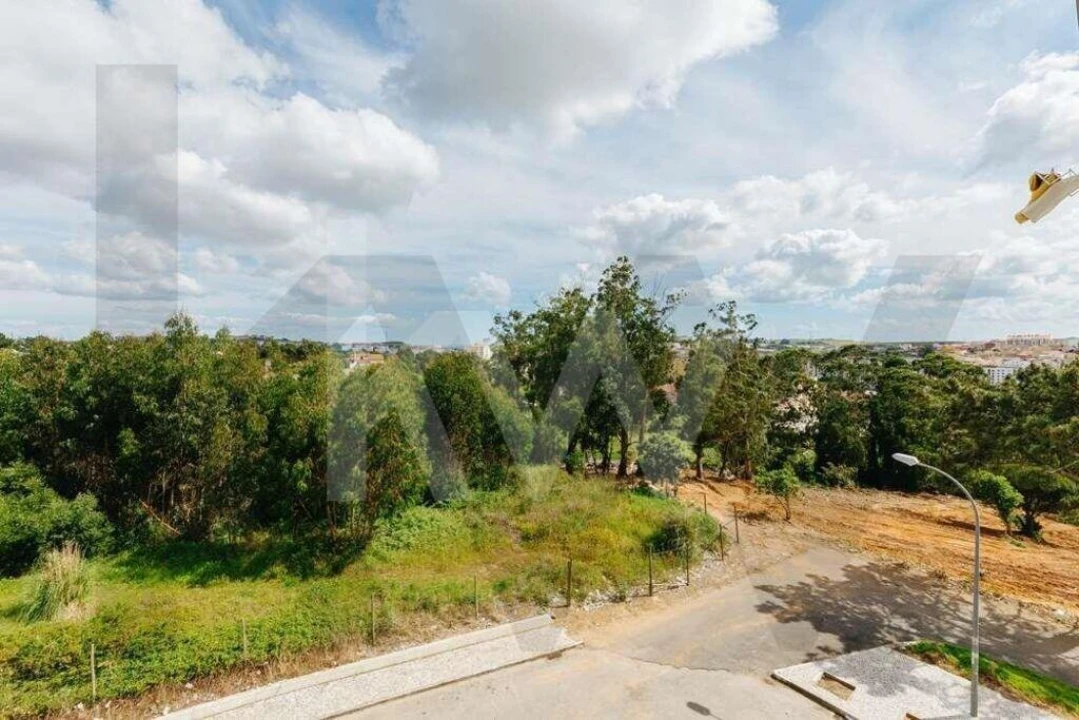 Apartamento T3 para Venda em Agualva e Mira-Sintra Foto 25
