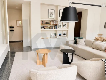 Apartamento T3 para Arrendamento em Alvalade