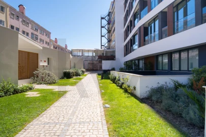 Apartamento T3 para Arrendamento em Alvalade