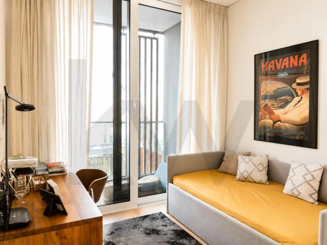 Apartamento T3 para Arrendamento em Alvalade Foto 11