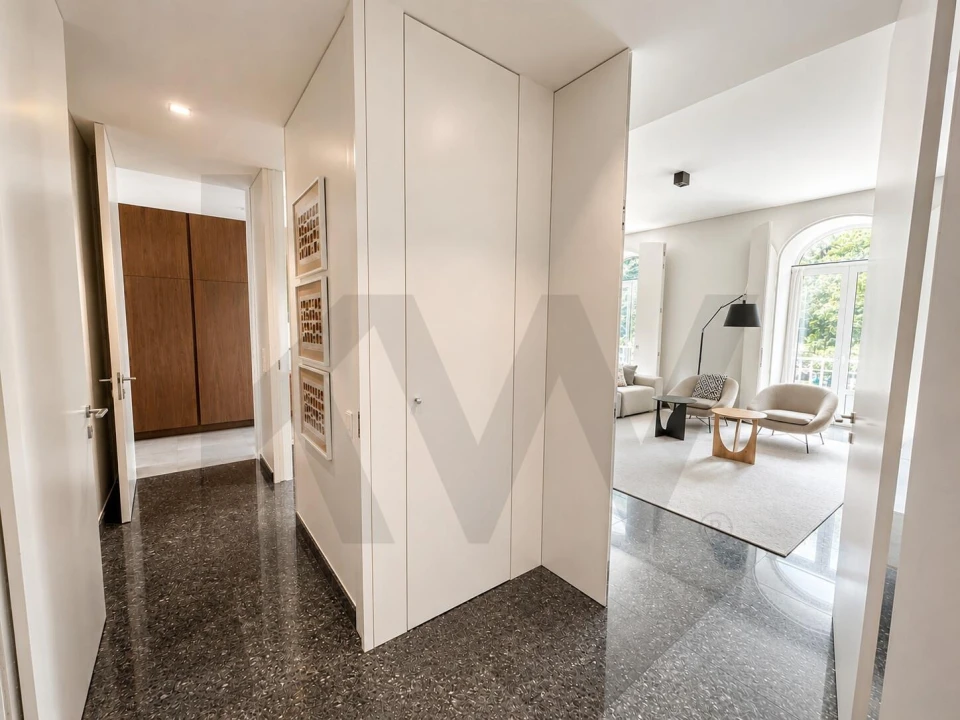 Apartamento T3 para Arrendamento em Alvalade Foto 7