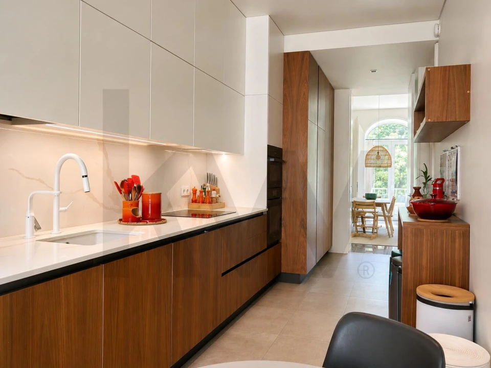Apartamento T3 para Arrendamento em Alvalade Foto 8