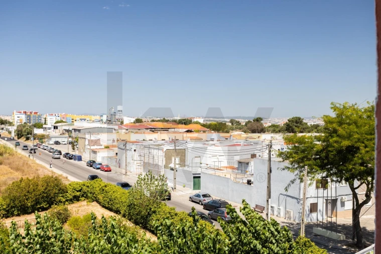 Apartamento T2 para Venda em Seixal, Arrentela e Aldeia de Paio Pires Foto 33