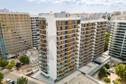 Apartamento T3 para Arrendamento em Algés, Linda-A-Velha e Cruz Quebrada-Dafundo
