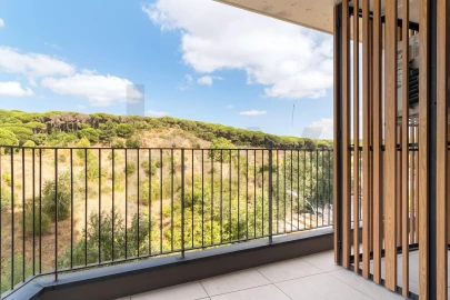 Apartamento T3 para Arrendamento em Algés, Linda-A-Velha e Cruz Quebrada-Dafundo