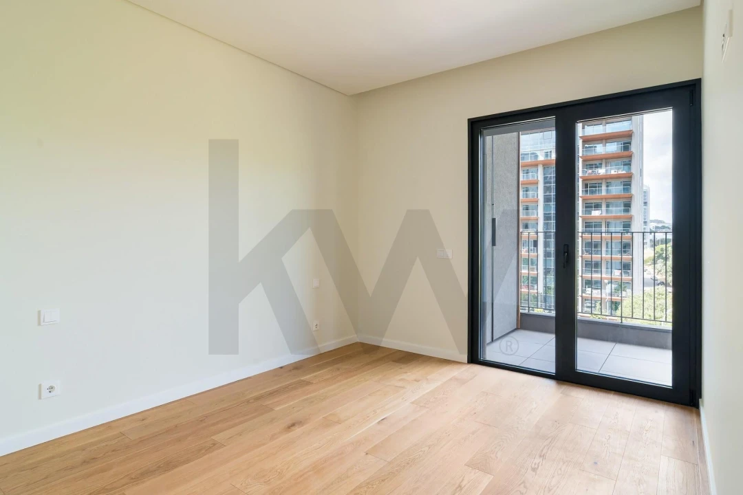Apartamento T3 para Arrendamento em Algés, Linda-A-Velha e Cruz Quebrada-Dafundo Foto 22