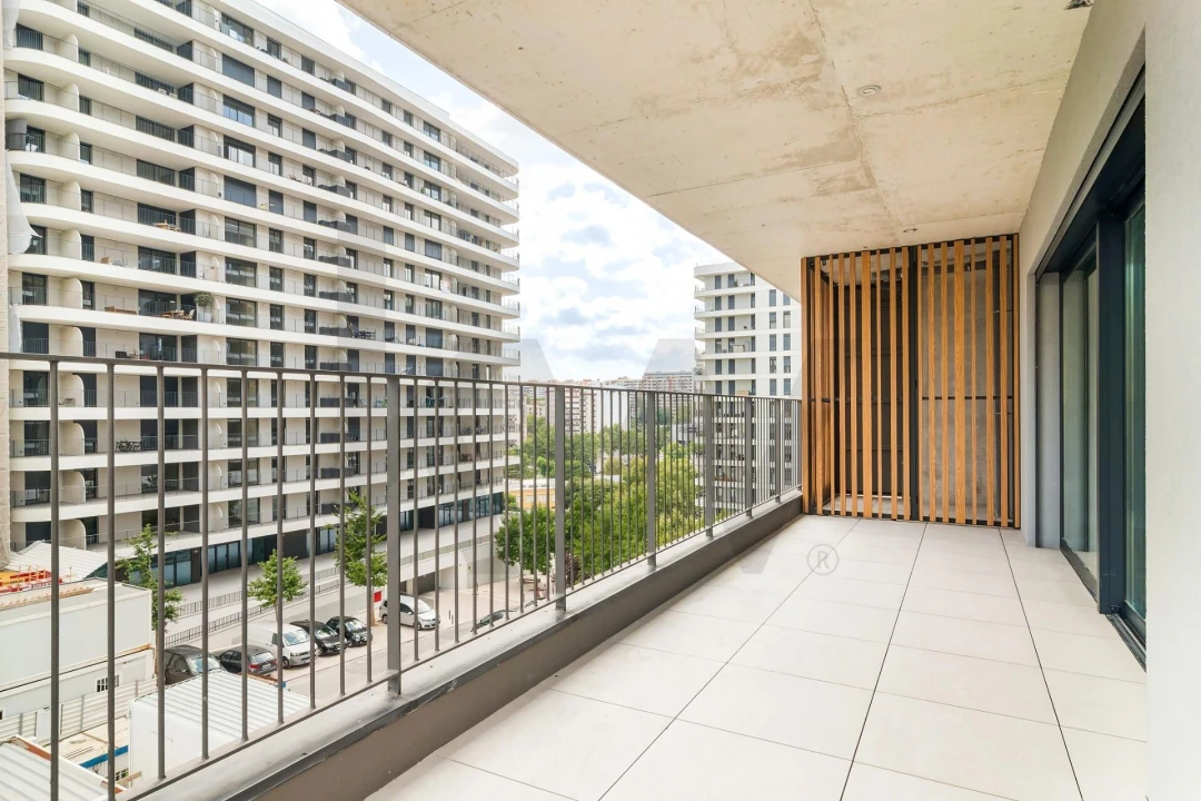 Apartamento T3 para Arrendamento em Algés, Linda-A-Velha e Cruz Quebrada-Dafundo Foto 6