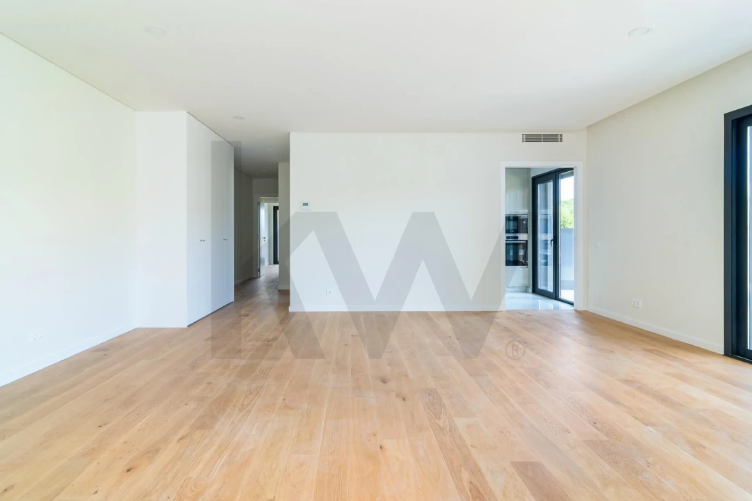 Apartamento T3 para Arrendamento em Algés, Linda-A-Velha e Cruz Quebrada-Dafundo Foto 5