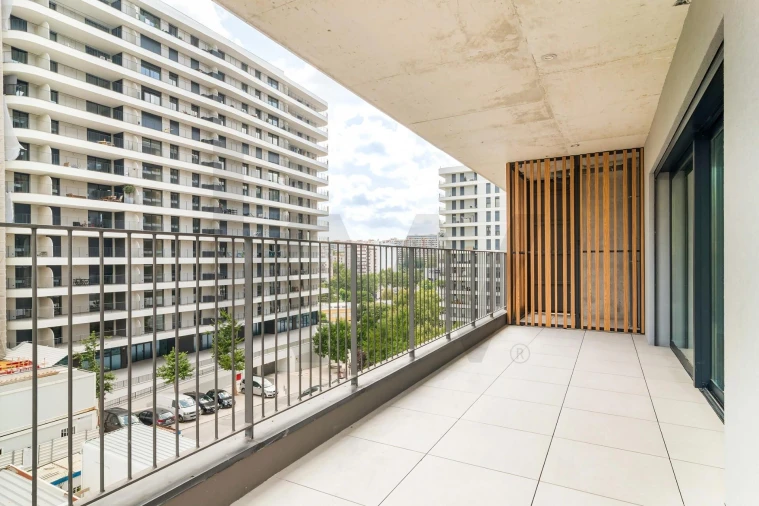 Apartamento T3 para Arrendamento em Algés, Linda-A-Velha e Cruz Quebrada-Dafundo Foto 6
