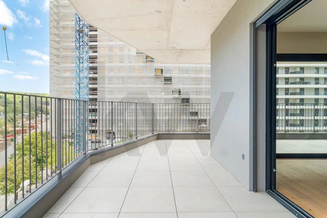 Apartamento T3 para Arrendamento em Algés, Linda-A-Velha e Cruz Quebrada-Dafundo Foto 9
