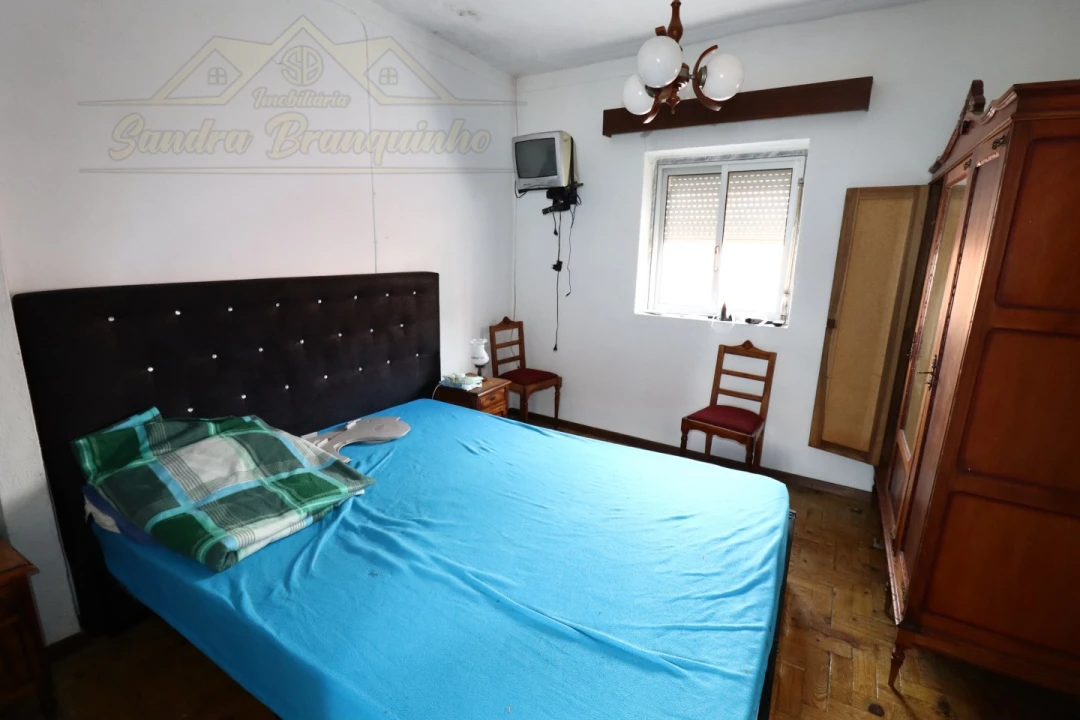Moradia T2 para Venda em Maxial e Monte Redondo Foto 4