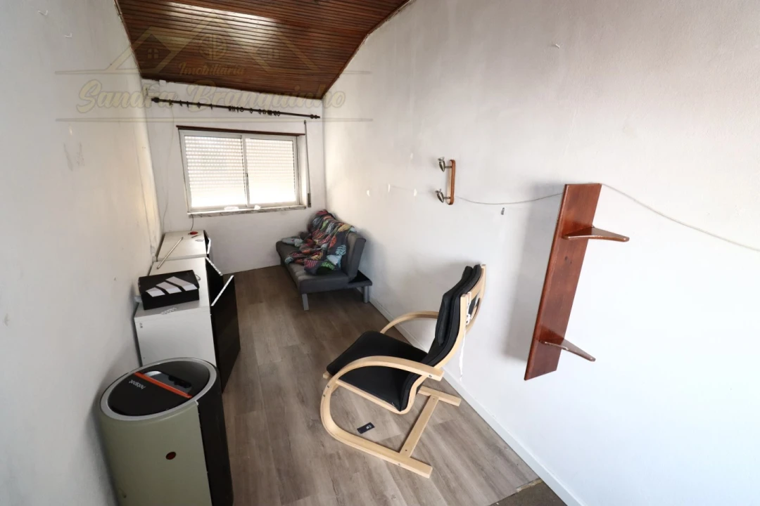 Moradia T2 para Venda em Maxial e Monte Redondo Foto 15