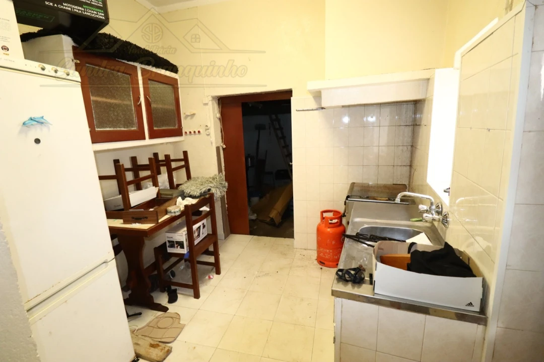 Moradia T2 para Venda em Maxial e Monte Redondo Foto 24