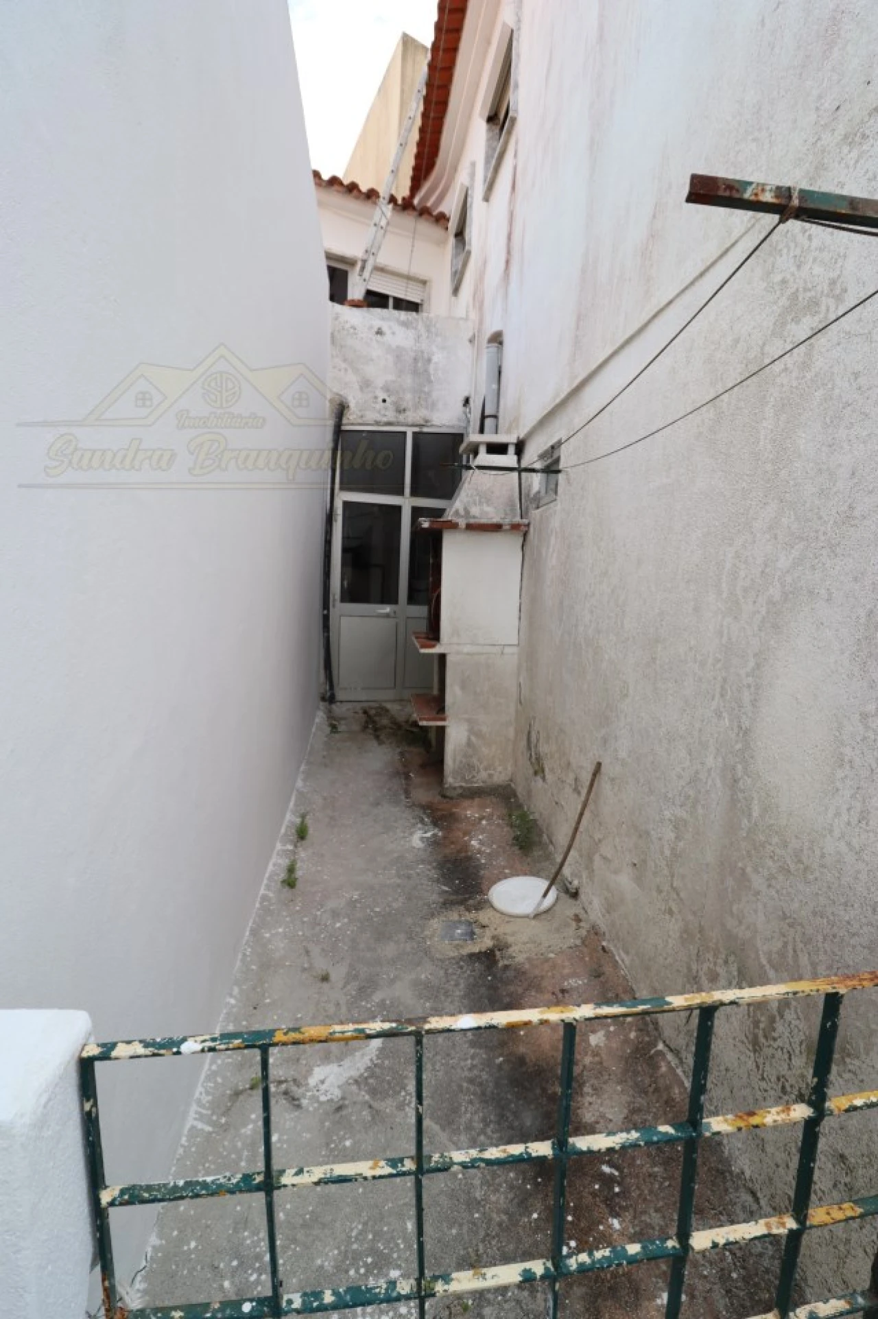 Moradia T2 para Venda em Maxial e Monte Redondo Foto 32