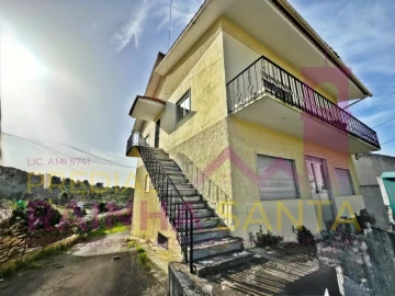 Moradia para Venda em Santa Clara e Castelo Viegas