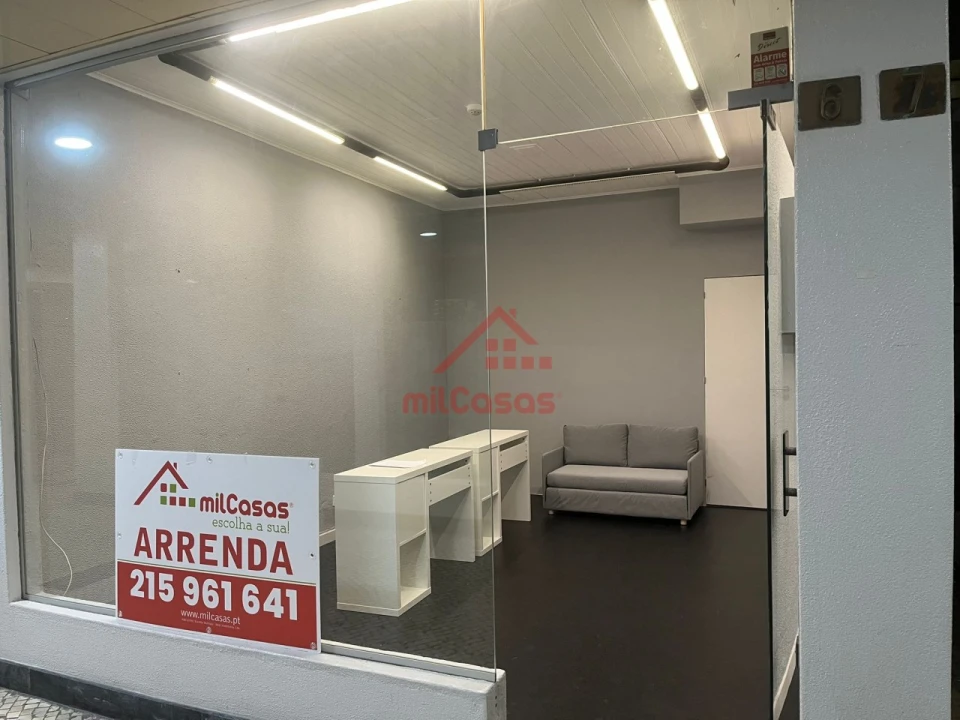 Escritório para Arrendamento em Lumiar Foto 1