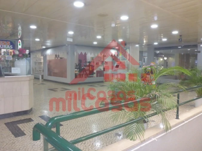 Escritório para Arrendamento em Lumiar Foto 18