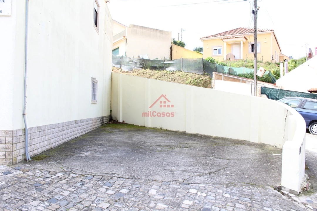 Loja para Arrendamento em Santa Maria, São Pedro e Matacães Foto 5