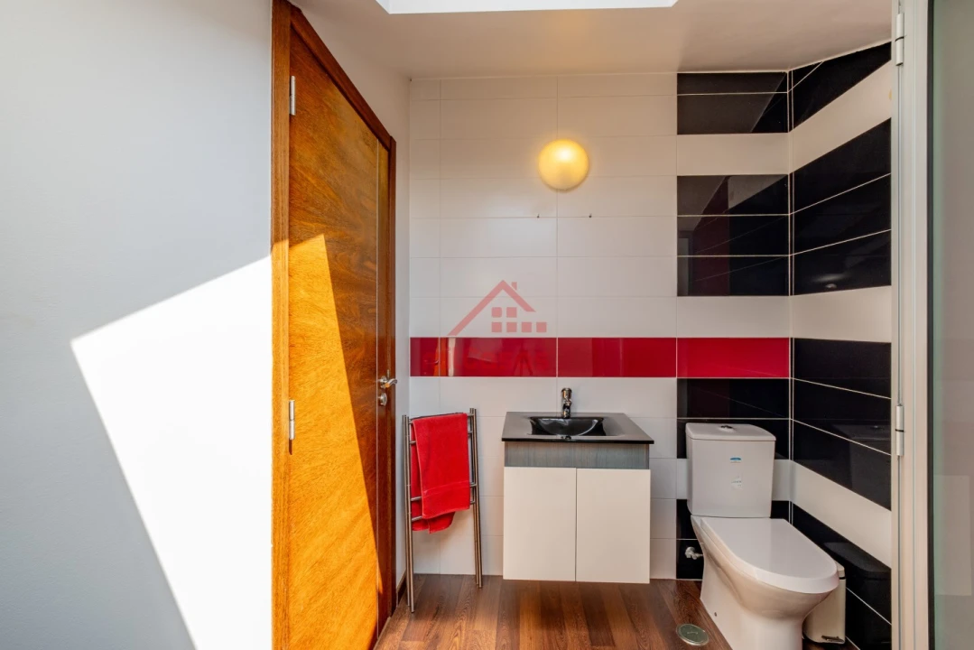 Apartamento T4 para Venda em Silveira Foto 26