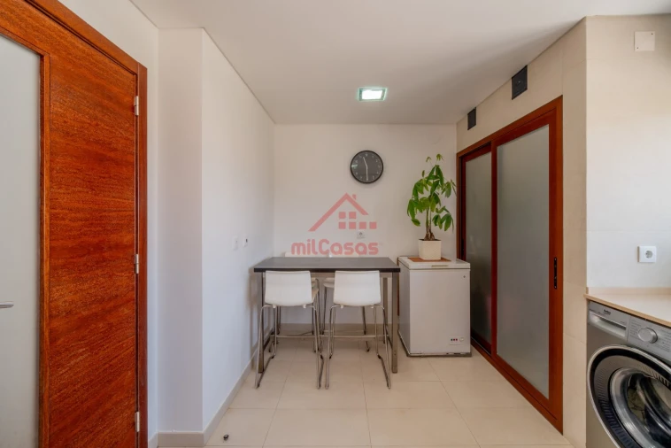 Apartamento T4 para Venda em Silveira Foto 7
