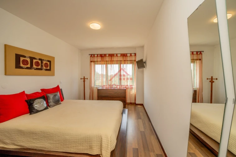 Apartamento T4 para Venda em Silveira Foto 13