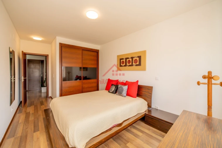 Apartamento T4 para Venda em Silveira Foto 14